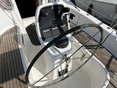 BAVARIA 33 CRUISER