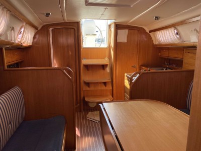 BAVARIA 33 CRUISER