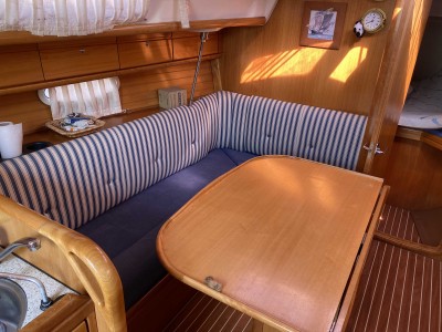 BAVARIA 33 CRUISER