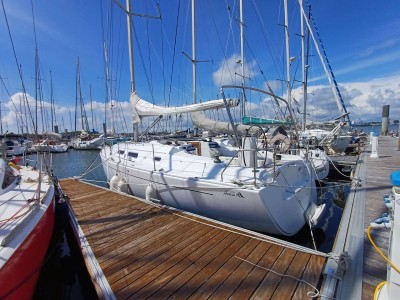 HANSE 370