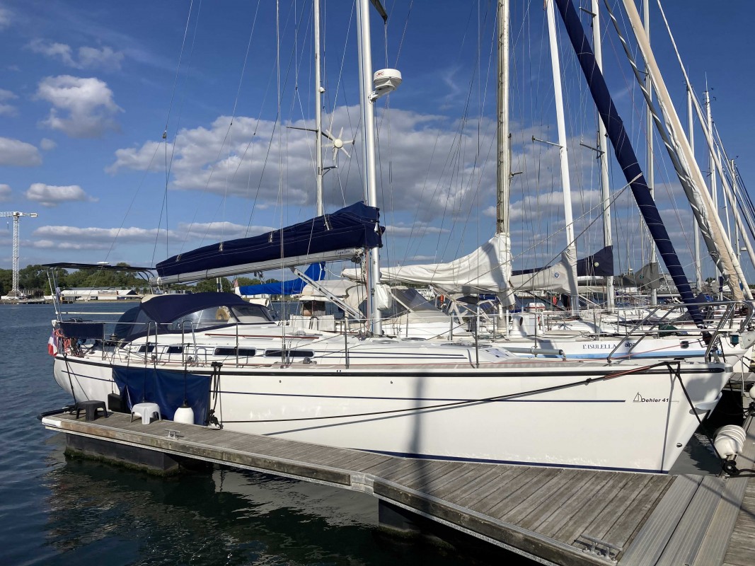 DEHLER 41 CRUISING