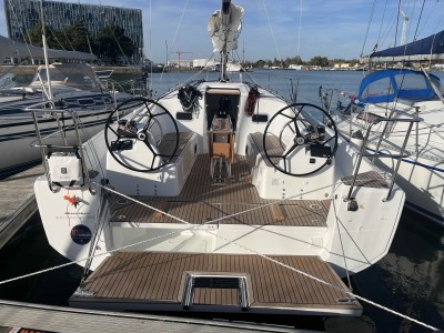 SUN ODYSSEY 350