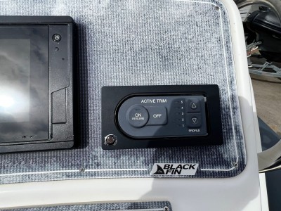 BLACK FIN elegance 7