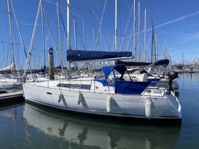 OCEANIS 37