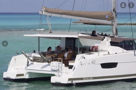 LUCIA 40