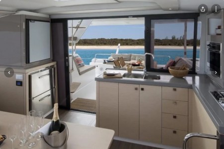 LUCIA 40