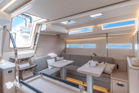 YACHTS 55