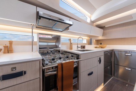 YACHTS 55