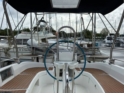 HUNTER 36
