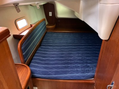 HUNTER 36