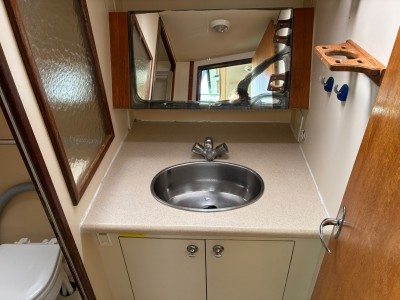 HUNTER 36