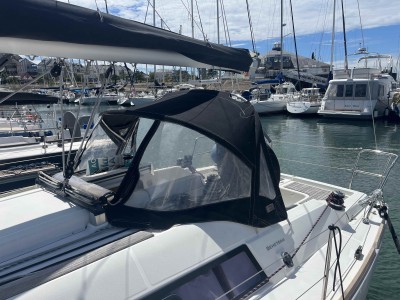 OCEANIS 31