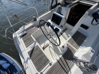 OCEANIS 31