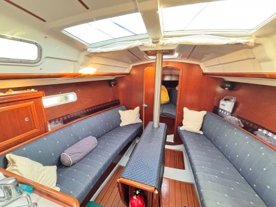 OCEANIS 323