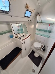 OCEANIS 323