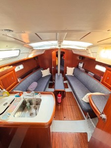 OCEANIS 323