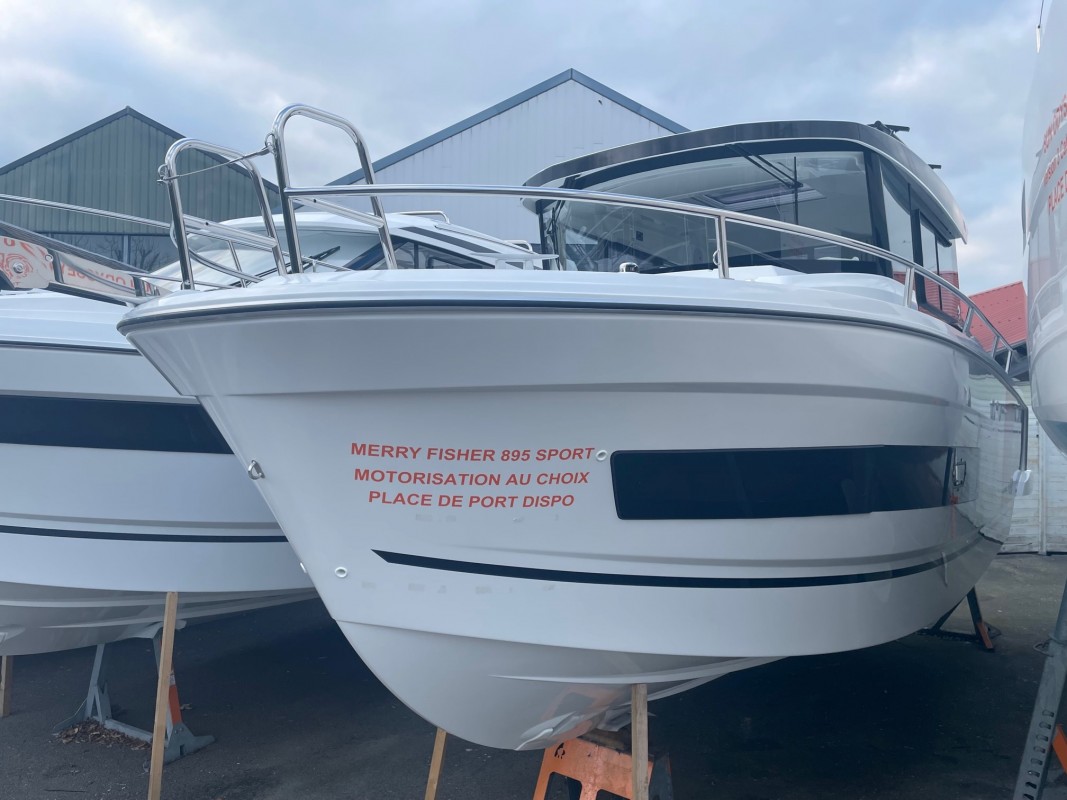 MERRY FISHER 895 SPT