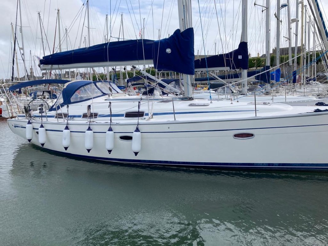 BAVARIA 42 CRUISER
